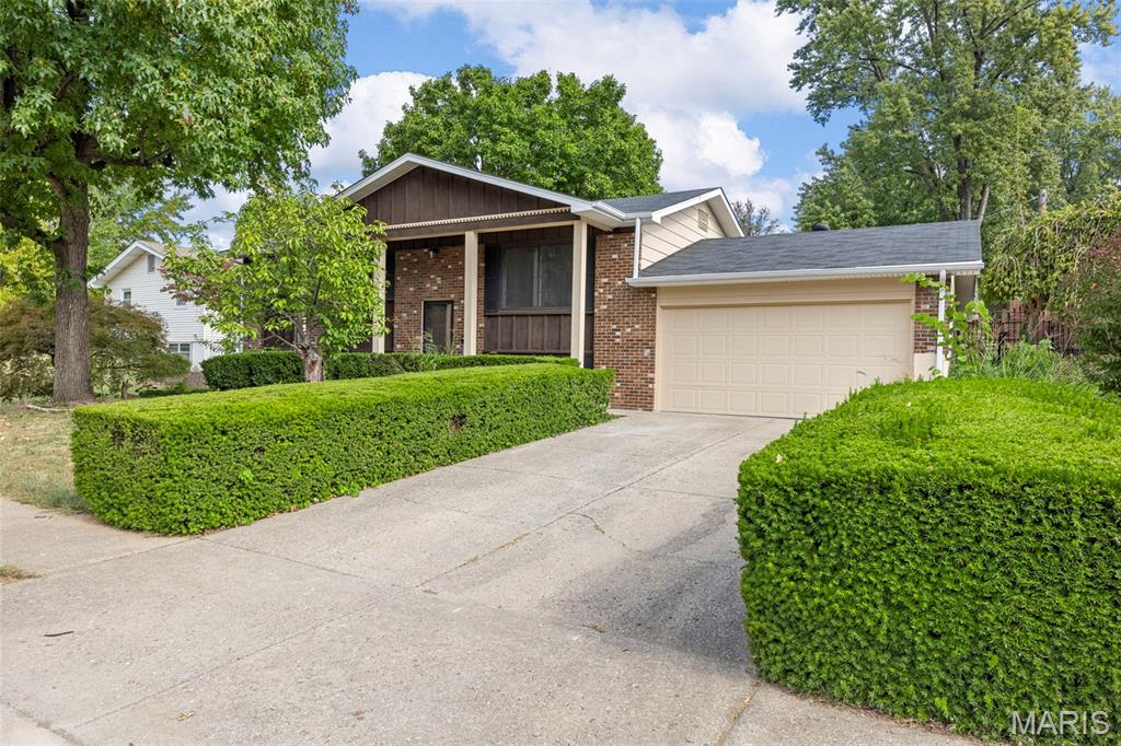 2916 Mockingbird Drive