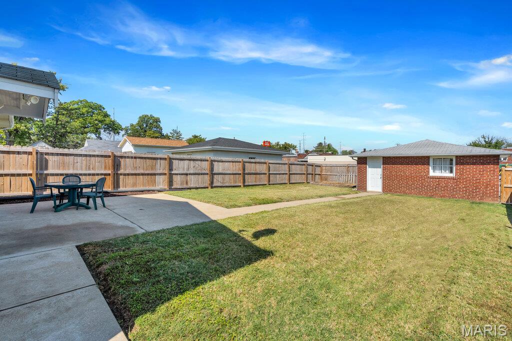 St Louis, Missouri 63123, United States, 3 Bedrooms Bedrooms, ,2 BathroomsBathrooms,Residential,Pending,207330