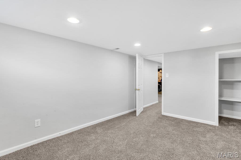 St Louis, Missouri 63123, United States, 3 Bedrooms Bedrooms, ,2 BathroomsBathrooms,Residential,Pending,207330