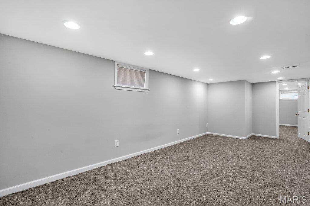 St Louis, Missouri 63123, United States, 3 Bedrooms Bedrooms, ,2 BathroomsBathrooms,Residential,Pending,207330