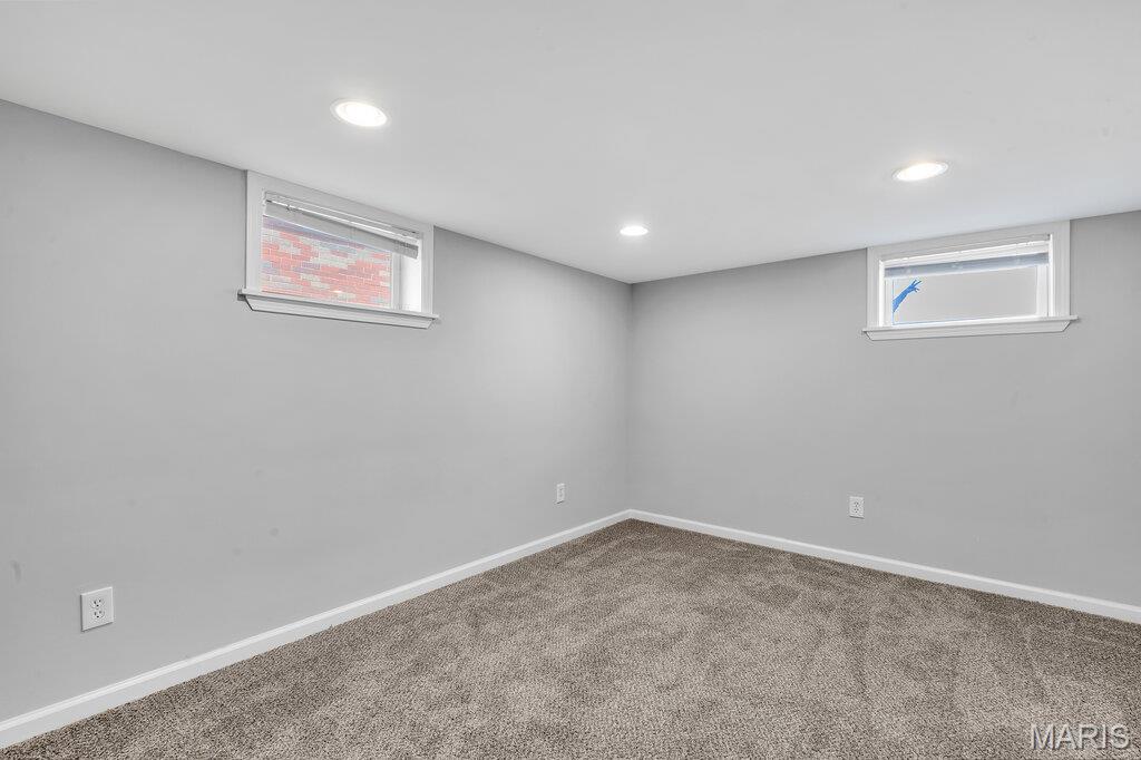 St Louis, Missouri 63123, United States, 3 Bedrooms Bedrooms, ,2 BathroomsBathrooms,Residential,Pending,207330