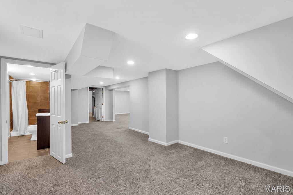 St Louis, Missouri 63123, United States, 3 Bedrooms Bedrooms, ,2 BathroomsBathrooms,Residential,Pending,207330