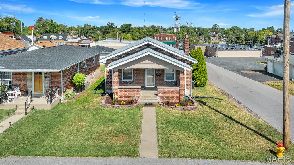 St Louis, Missouri 63123, United States, 3 Bedrooms Bedrooms, ,2 BathroomsBathrooms,Residential,Pending,207330