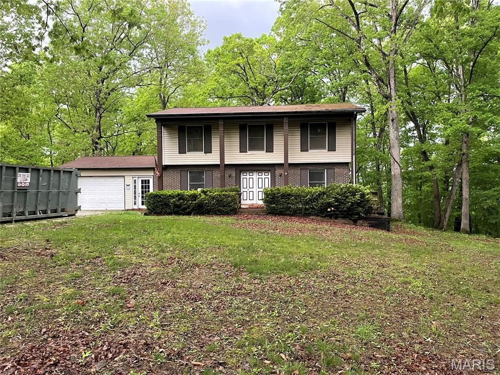 Photo of 89 Zips Road, Hawk Point, MO 63349 (MLS # 26025670)