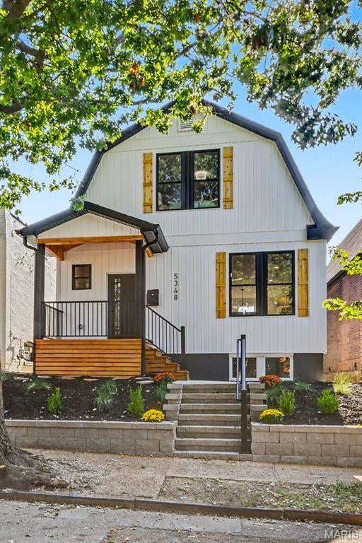 Photo of 5348 Gilson Avenue, St Louis, MO 63116 (MLS # 26056653)
