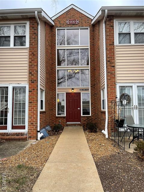 Photo of 1332 Holgate Drive #G5, Ballwin, MO 63021 (MLS # 25082814)