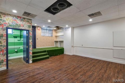 Tiny photo for 116 North Kirkwood Rd, Kirkwood, MO 63122 (MLS # 25080154)