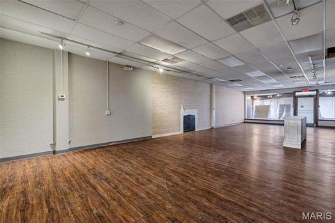 Tiny photo for 116 North Kirkwood Rd, Kirkwood, MO 63122 (MLS # 25080154)