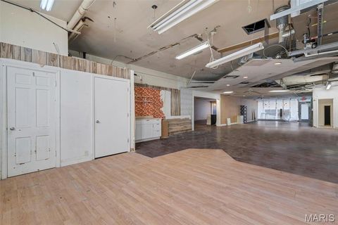 Tiny photo for 116 North Kirkwood Rd, Kirkwood, MO 63122 (MLS # 25080154)