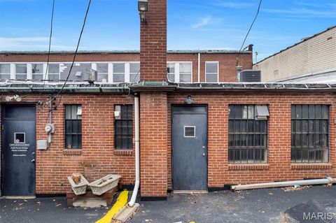 Tiny photo for 116 North Kirkwood Rd, Kirkwood, MO 63122 (MLS # 25080154)