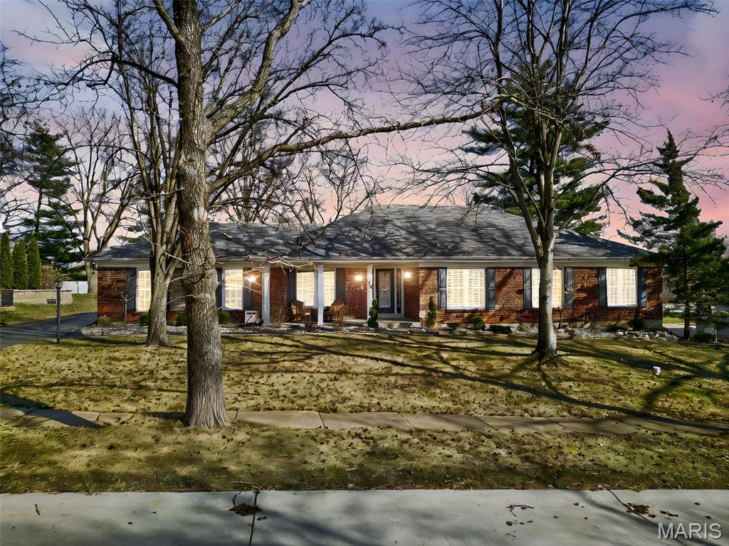 416 Caprice Gardens Court