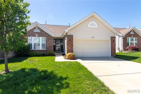 Photo of 1405 Garnet Drive, OFallon, MO 63366 (MLS # 26023577)