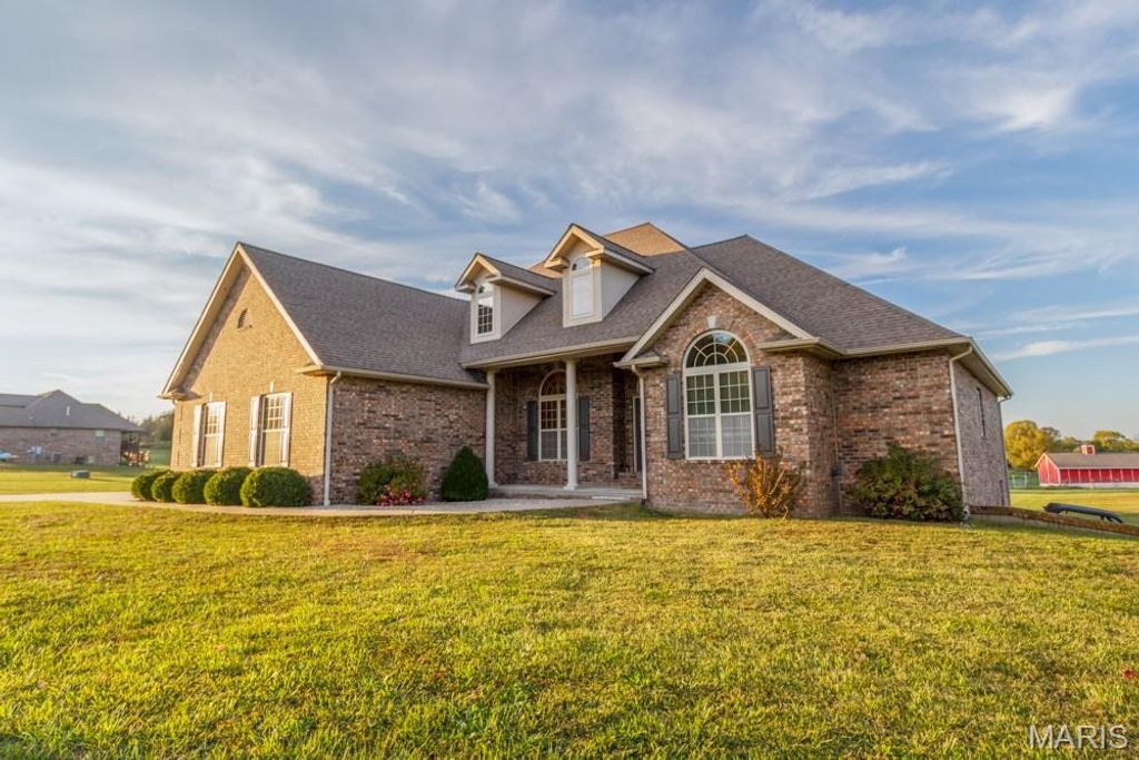 Photo of 22805 GREEN HILLS Road, Lebanon, MO 65536 (MLS # 25080038)