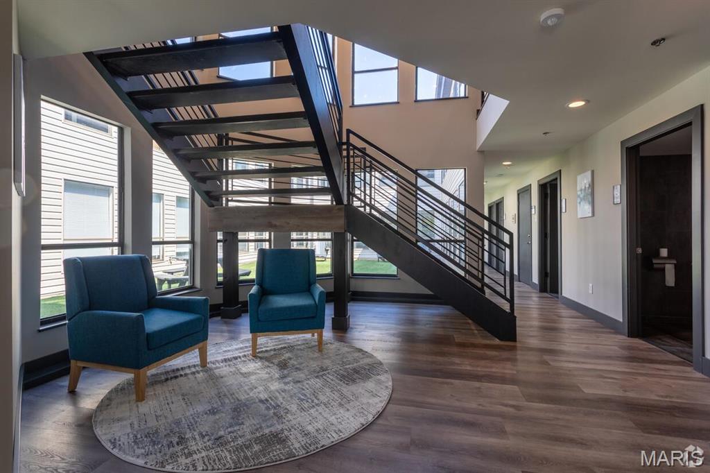 Woodstone Plaza Ph3 - Commercial Lease