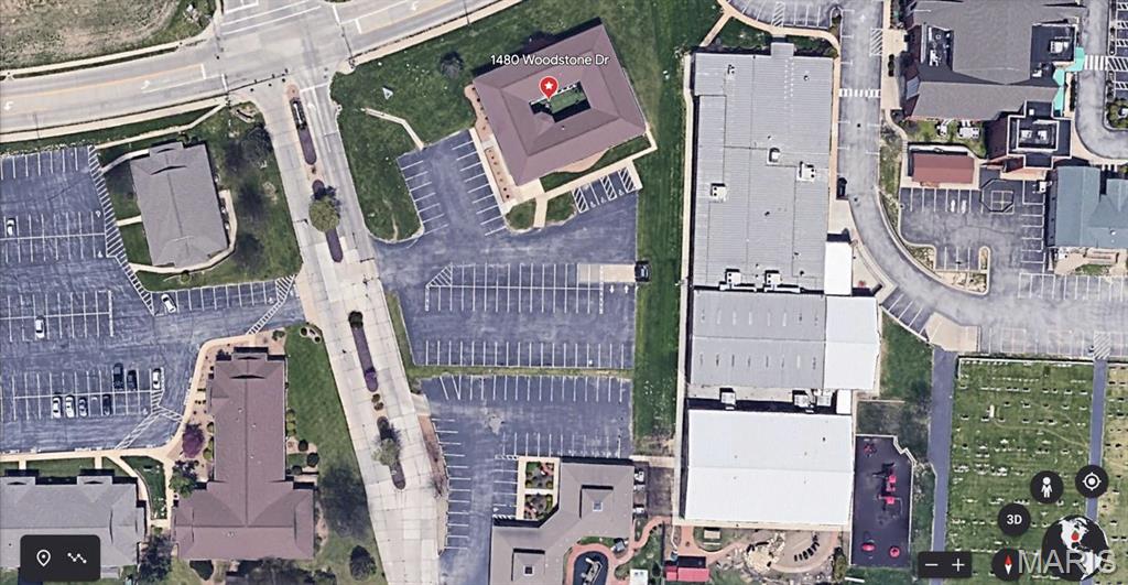 Woodstone Plaza Ph3 - Commercial Lease