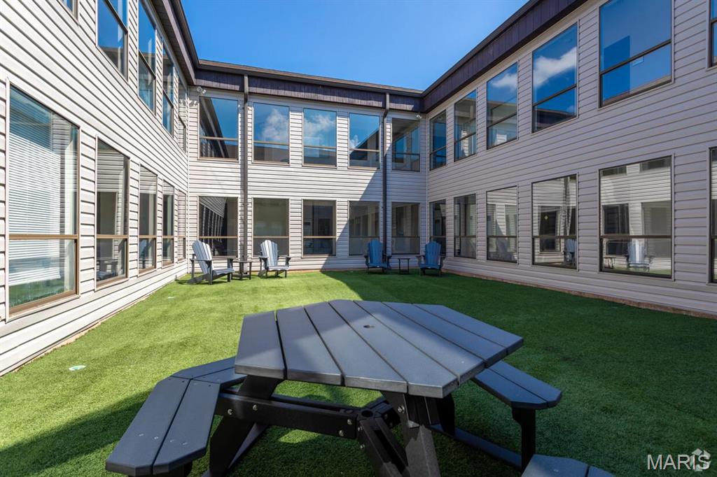 Woodstone Plaza Ph3 - Commercial Lease