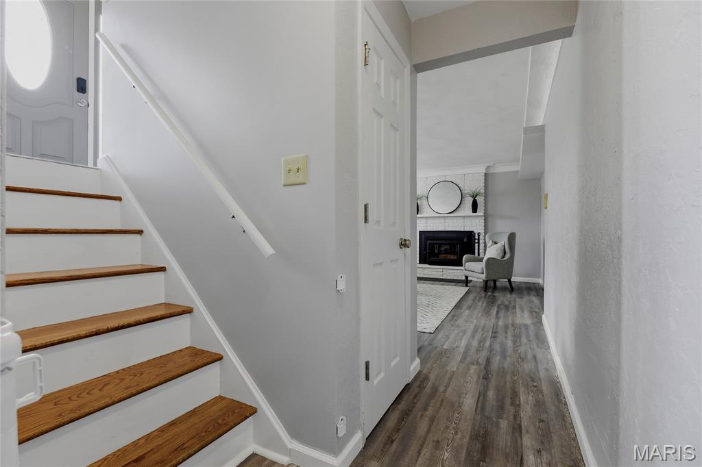 Elmwood Manor - Residential