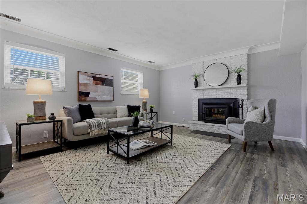 Elmwood Manor - Residential