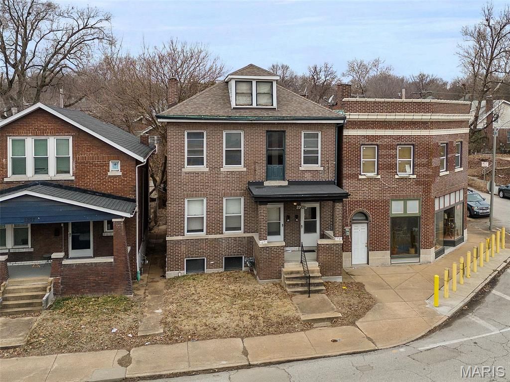 Photo of 2203 McCausland Avenue #1F, St Louis, MO 63143 (MLS # 26019940)