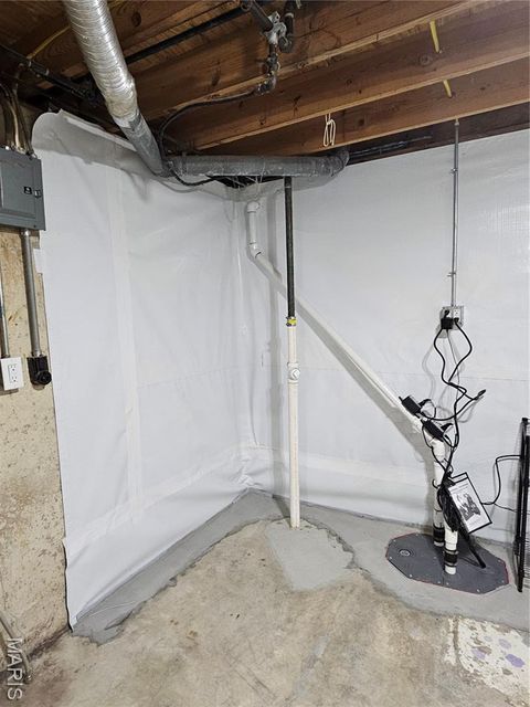 Tiny photo for 13410 Forestlac Drive, Chesterfield, MO 63141 (MLS # 25078620)