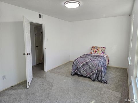 Tiny photo for 13410 Forestlac Drive, Chesterfield, MO 63141 (MLS # 25078620)