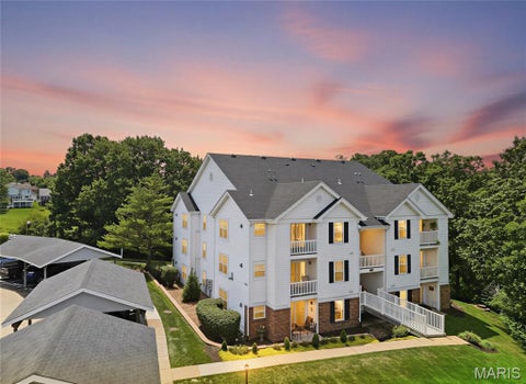 Photo of 16566 Victoria Crossing Drive #B, Wildwood, MO 63040 (MLS # 26041154)