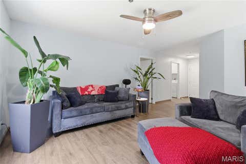 Tiny photo for 16566 Victoria Crossing Drive #B, Wildwood, MO 63040 (MLS # 26041154)