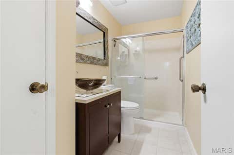 Tiny photo for 16566 Victoria Crossing Drive #B, Wildwood, MO 63040 (MLS # 26041154)