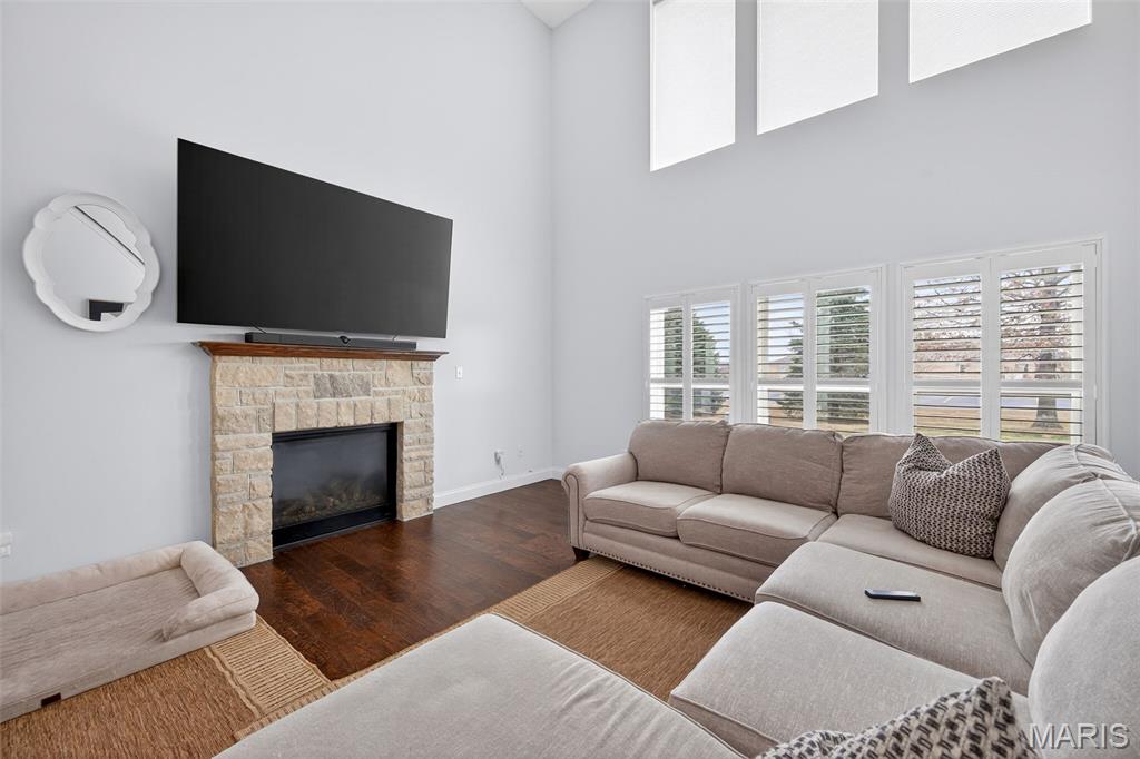 Villas At Ridgepointe #4 - Residential