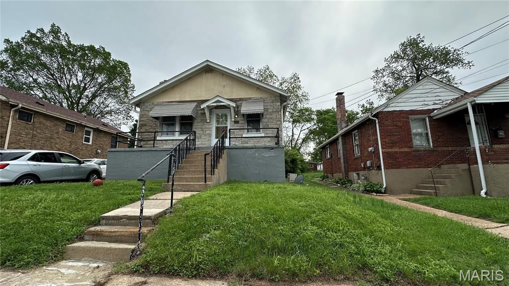 Photo of 3120 Maybelle Drive, Normandy, MO 63121 (MLS # 26023828)