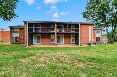 Tiny photo for 1953 Greenglen Drive #201, Kirkwood, MO 63122 (MLS # 26061243)