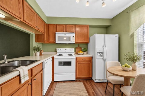 Tiny photo for 1953 Greenglen Drive #201, Kirkwood, MO 63122 (MLS # 26061243)