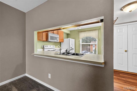 Tiny photo for 1953 Greenglen Drive #201, Kirkwood, MO 63122 (MLS # 26061243)