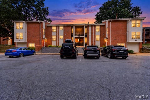 Tiny photo for 1953 Greenglen Drive #201, Kirkwood, MO 63122 (MLS # 26061243)