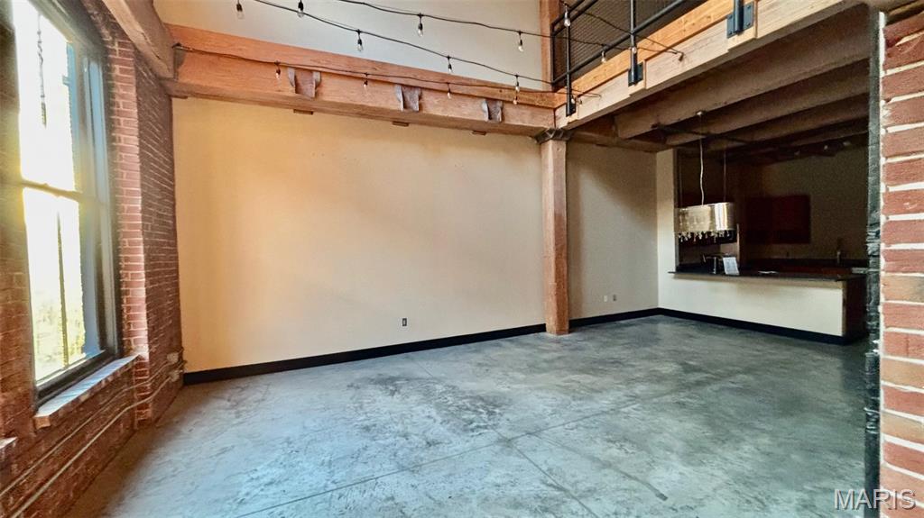 Lucas Lofts Condo - Residential Lease