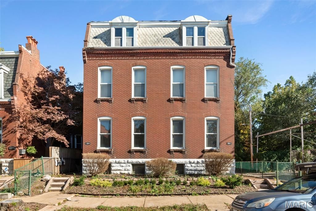 Photo of 3340 Indiana Avenue, St Louis, MO 63118 (MLS # 25071916)