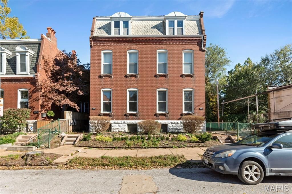 Photo of 3340 Indiana Avenue, St Louis, MO 63118 (MLS # 25071916)