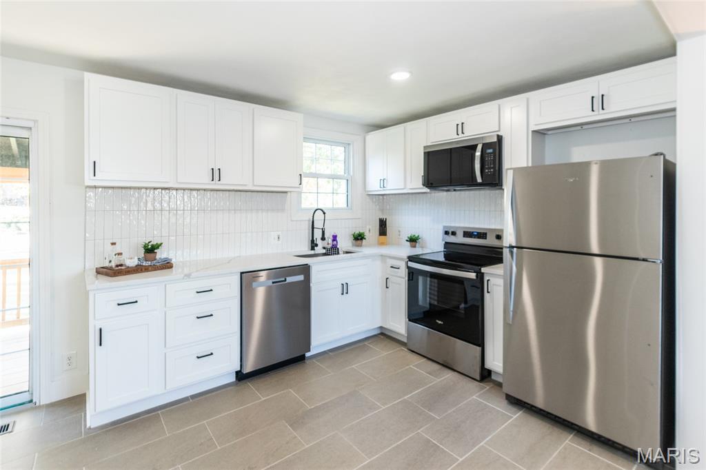 Festus, Missouri 63028, United States, 3 Bedrooms Bedrooms, ,2 BathroomsBathrooms,Residential,Coming Soon,239672