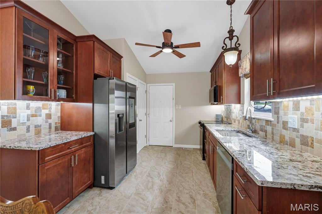 330 Woodlawn Terrace Court