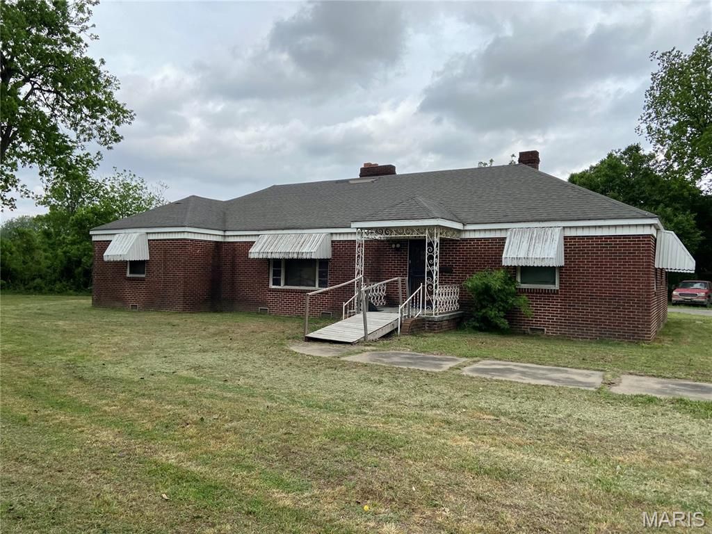 Photo of 803 N Walnut, Steele, MO 63877 (MLS # 26025709)