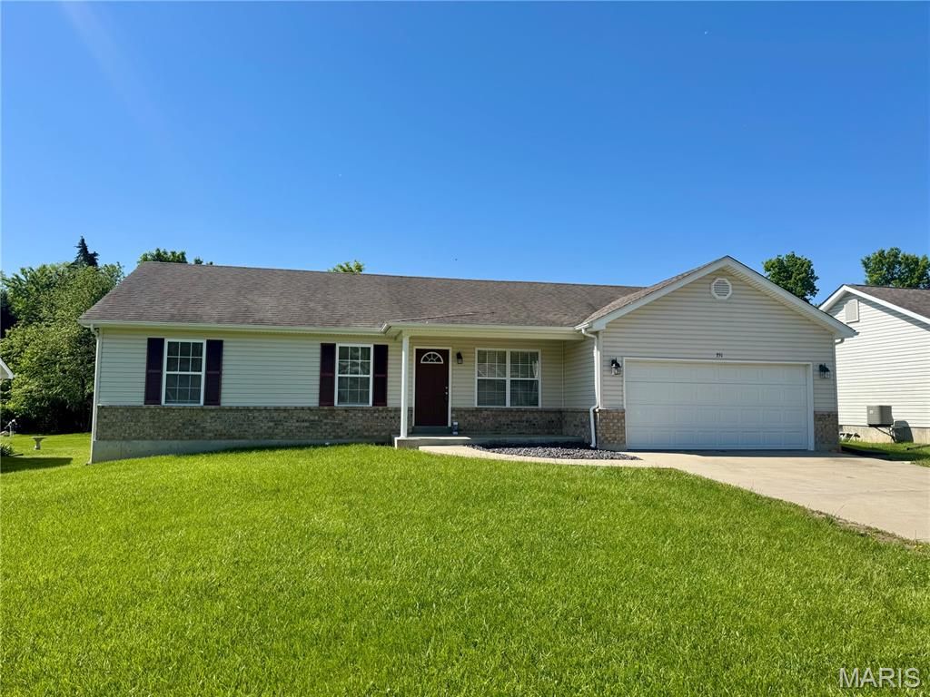 Photo of 351 Gardenia Drive, Troy, MO 63379 (MLS # 26029181)