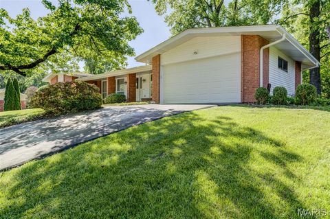 Tiny photo for 38 Forestvale Drive, Chesterfield, MO 63017 (MLS # 26026655)