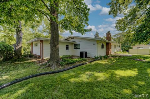 Tiny photo for 38 Forestvale Drive, Chesterfield, MO 63017 (MLS # 26026655)