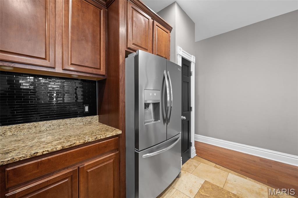 2813-2815 Arsenal Twnhse - Residential
