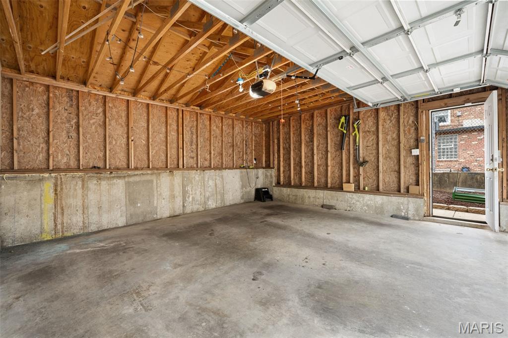 2813-2815 Arsenal Twnhse - Residential