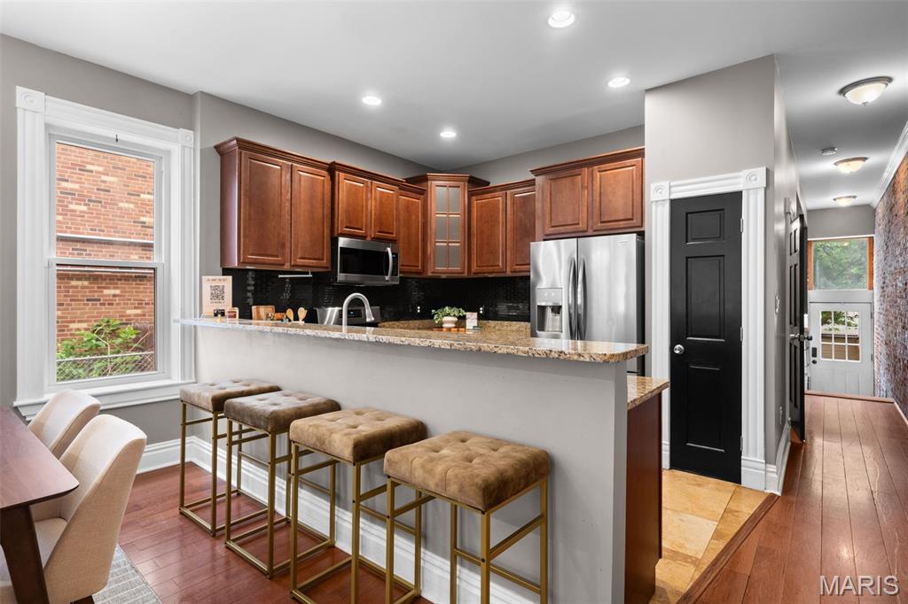 2813-2815 Arsenal Twnhse - Residential