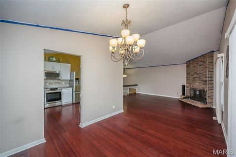 Tiny photo for 537 Treetop Village Drive, Ballwin, MO 63021 (MLS # 25060112)