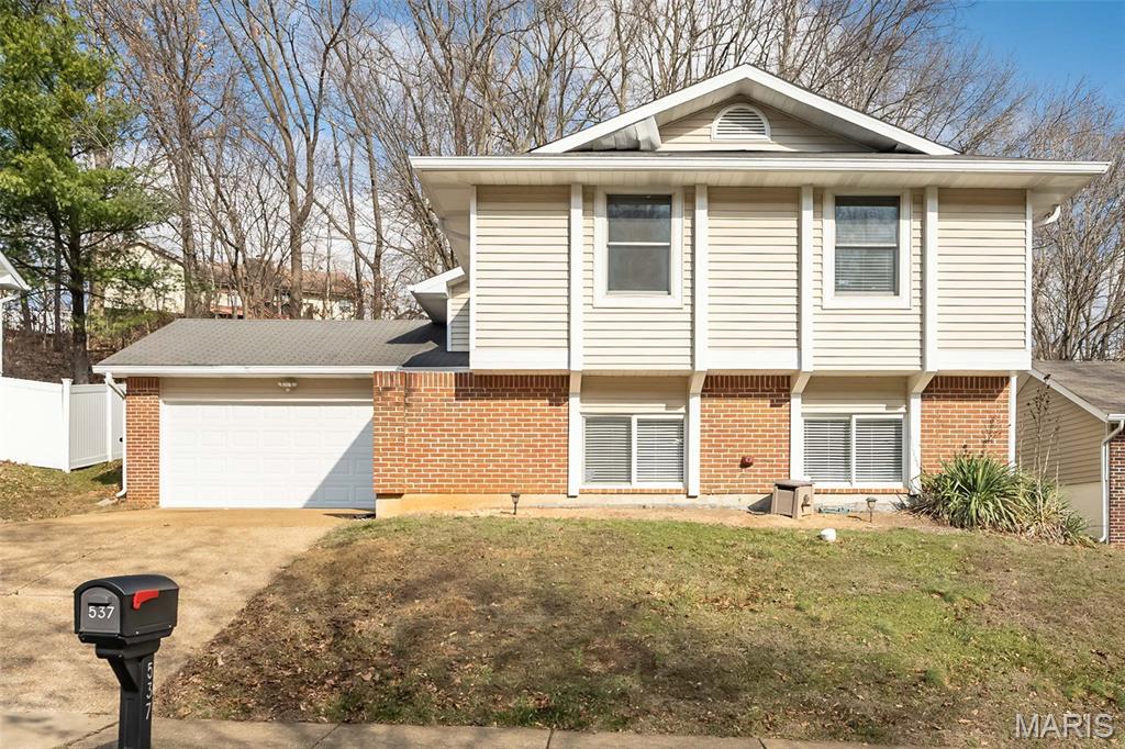 537 Treetop Village Drive