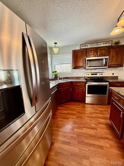 Barrington Oaks - Residential