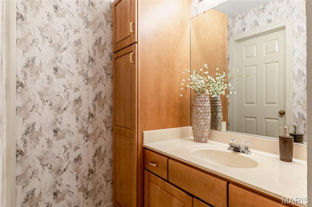 Manors Of Town & Country Bristol Manor - Residential